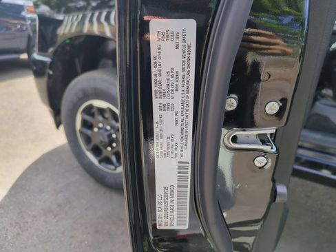 New 2026 RAM 2500 Laramie AWD/4WD image 29