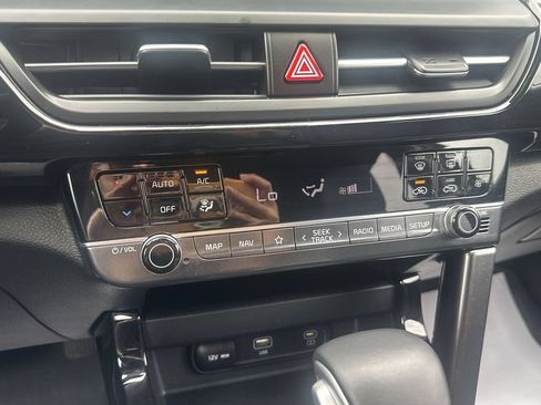 Used 2024 Kia Seltos S AWD/4WD image 25