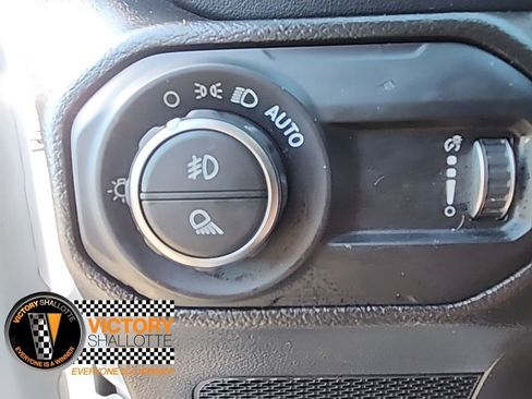 Certified 2023 Jeep Gladiator Overland image 34