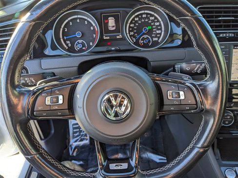 Used 2017 Volkswagen Golf R 4-Door image 28