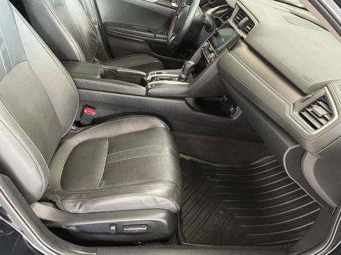 Used 2017 Honda Civic Touring image 30