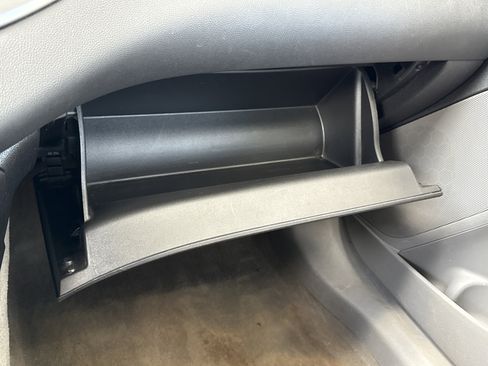 Used 2017 Chevrolet Impala LT image 21