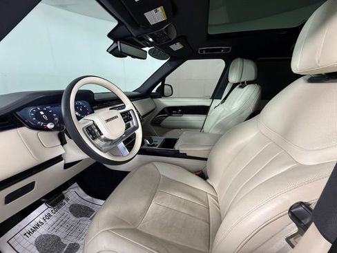 Used 2024 Land Rover Range Rover SE AWD/4WD image 16