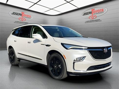 Used 2023 Buick Enclave Essence w/ Experience Buick Package image 15