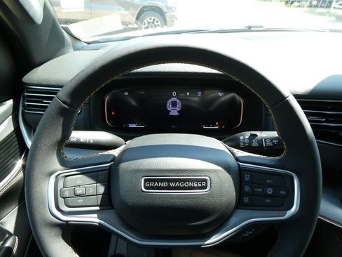 New 2026 Jeep Grand Wagoneer 4WD image 21