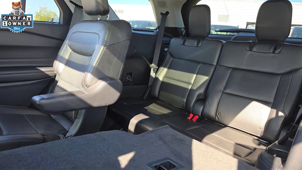 Used 2022 Ford Explorer Limited w/ Equipment Group 301A AWD/4WD image 23