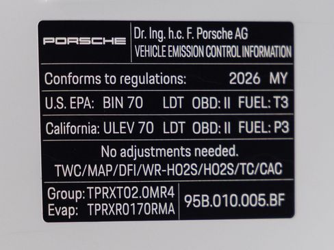 Certified 2026 Porsche Macan AWD/4WD image 38
