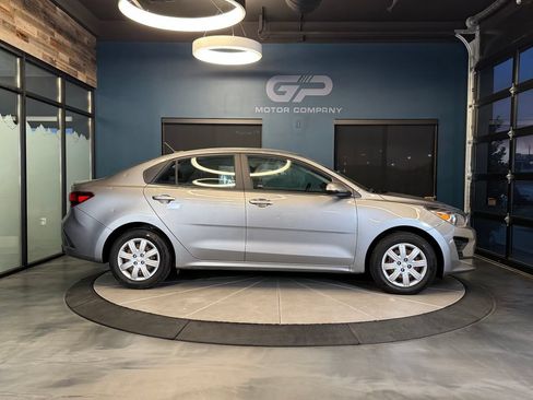 Used 2022 Kia Rio S FWD image 2