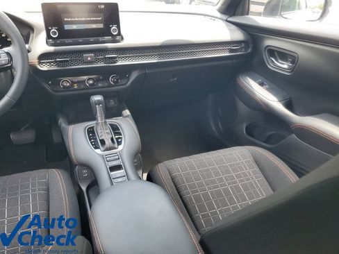 Used 2024 Honda HR-V Sport image 14