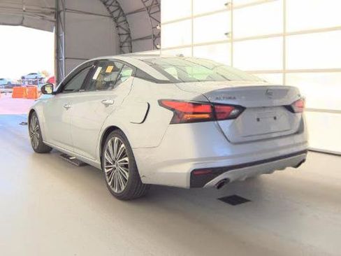 Used 2023 Nissan Altima 2.5 SL FWD image 19