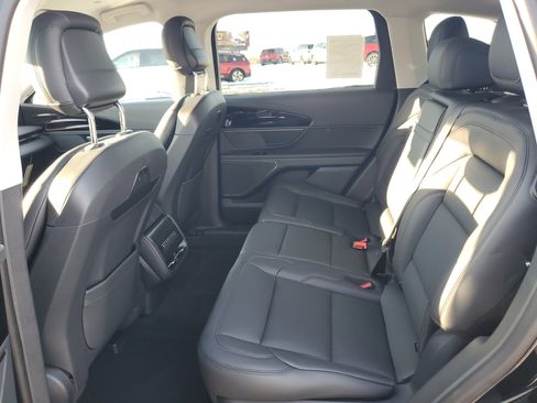 New 2026 Lincoln Nautilus Premier image 28