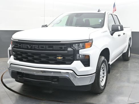 Used 2025 Chevrolet Silverado 1500 W/T w/ WT Safety Package RWD image 4