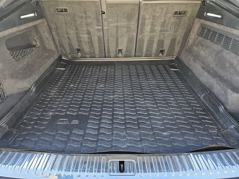 Used 2021 Audi Q8 Premium w/ Black Optic Package image 34