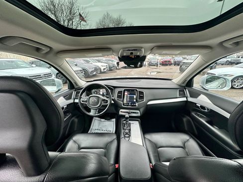 Used 2018 Volvo XC90 T6 Momentum w/ Convenience Package image 19