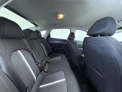 Used 2021 Hyundai Sonata SEL w/ Preferred Accessory Package image 32