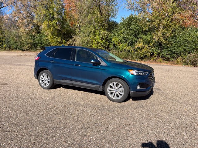 Used 2020 Ford Edge Titanium w/ Equipment Group 301A AWD/4WD image 11