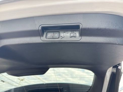 Used 2025 Ford Explorer Platinum w/ LUX Leather Package AWD/4WD image 13
