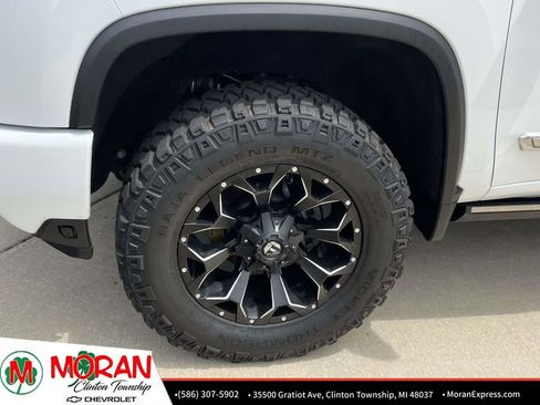 Certified 2025 Chevrolet Silverado 2500 High Country w/ High Country Premium Package AWD/4WD image 11