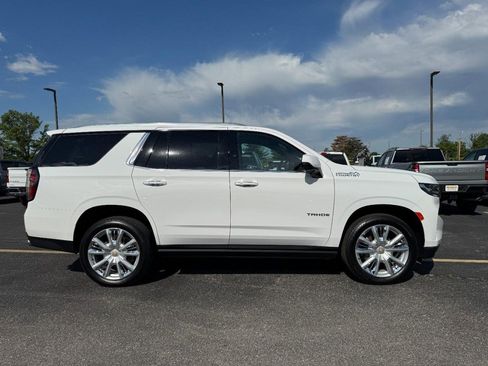 Certified 2024 Chevrolet Tahoe High Country w/ Premium Package 2 AWD/4WD image 1