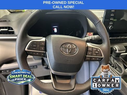 Used 2023 Toyota Sienna XLE image 16