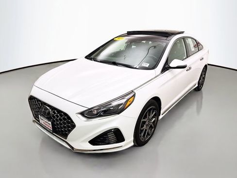 Used 2019 Hyundai Sonata Limited image 3