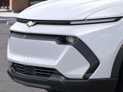 New 2026 Chevrolet Equinox EV LT image 37