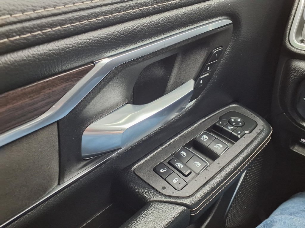 Used 2026 RAM 1500 Laramie AWD/4WD image 16