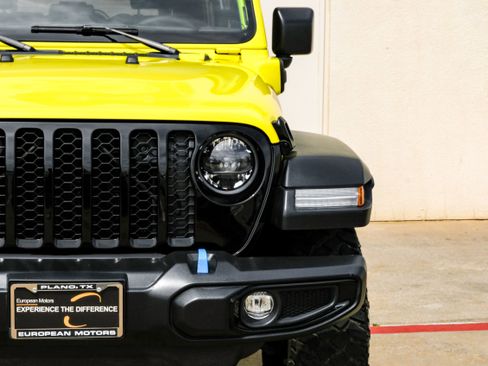 Used 2023 Jeep Wrangler Unlimited image 44
