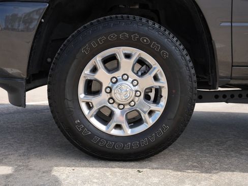 Used 2024 RAM 2500 Laramie image 28