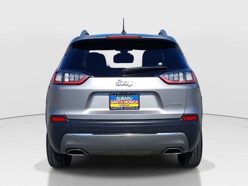 Used 2019 Jeep Cherokee Limited FWD image 6