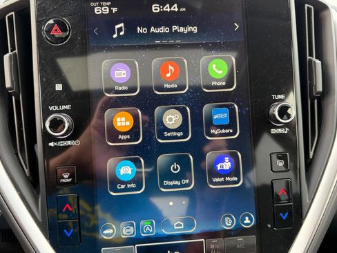 Used 2024 Subaru Crosstrek 2.0i Premium image 10