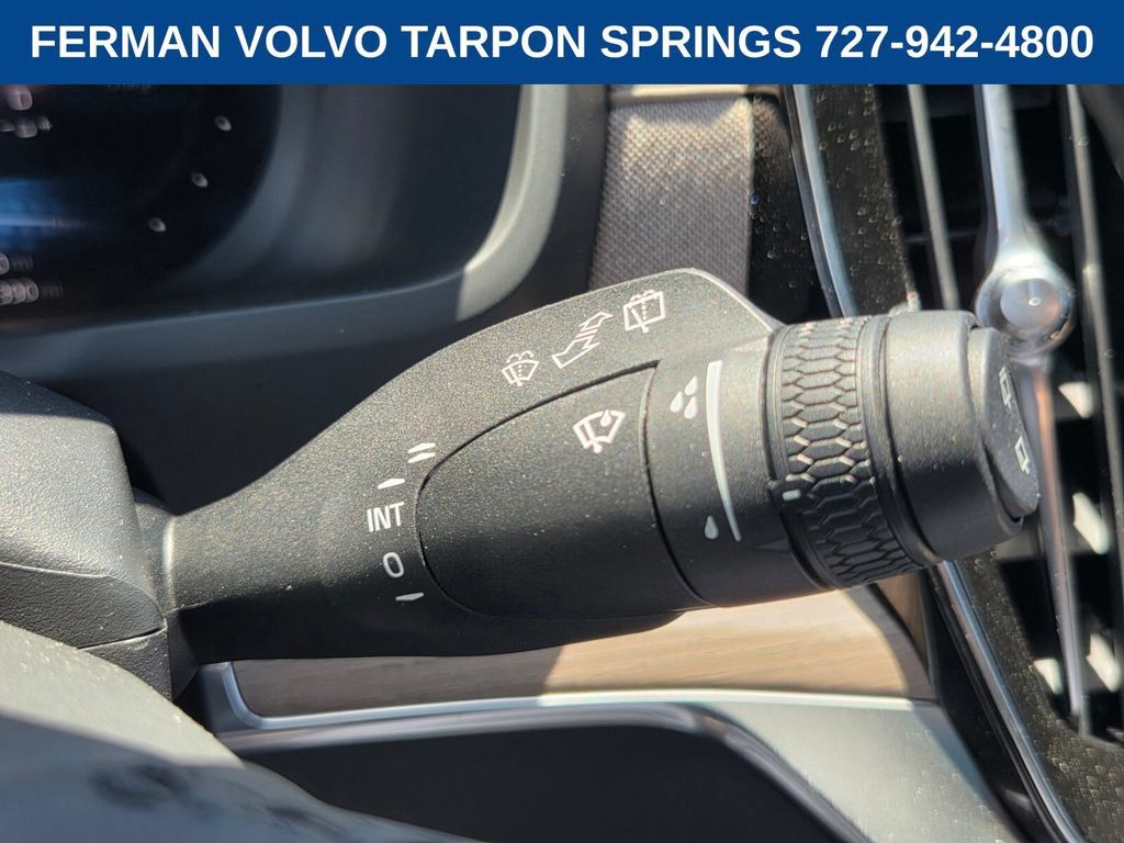 New 2026 Volvo XC90 T8 Core w/ Protection Package Premier AWD/4WD image 32
