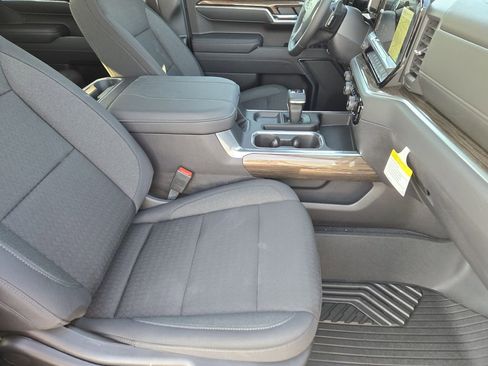 New 2026 Chevrolet Silverado 1500 LT Trail Boss w/ LPO, Dark Essentials Package image 11