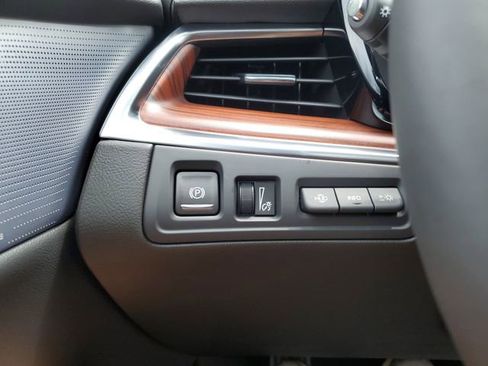 New 2025 Cadillac XT5 Premium Luxury w/ Technology Package AWD/4WD image 24
