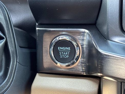 New 2025 Ford F350 Lariat w/ Lariat Ultimate Package image 16