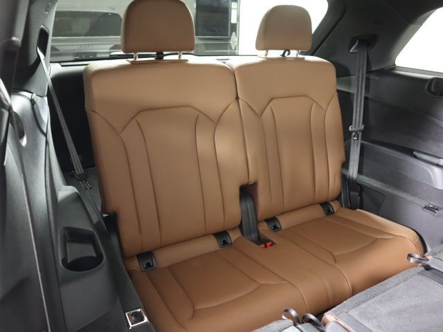 Certified 2023 Audi Q7 3.0T Prestige AWD/4WD image 24