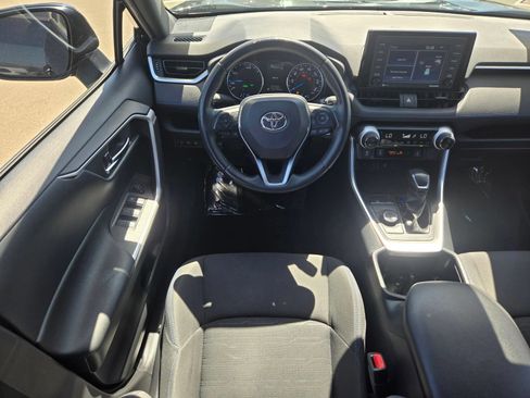 Used 2022 Toyota RAV4 SE w/ Convenience Package AWD/4WD image 18