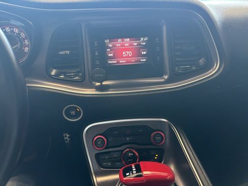 Used 2016 Dodge Challenger SXT RWD image 16