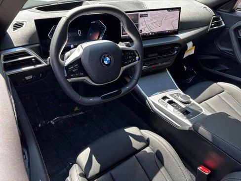 Used 2025 BMW 230i xDrive Coupe w/ Premium Package image 15