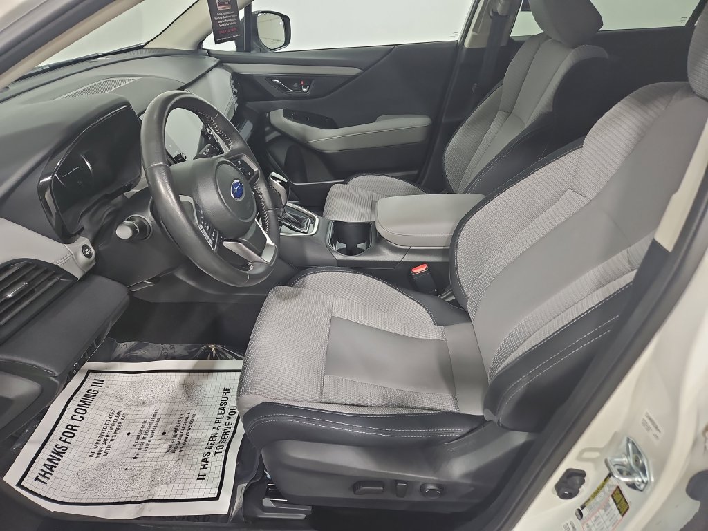 Certified 2025 Subaru Outback Premium AWD/4WD image 10