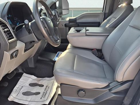 Used 2022 Ford F250 XL w/ Power Equipment Group image 21