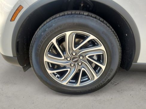 Used 2021 Lincoln Aviator AWD w/ Class IV Trailer Tow Package image 10