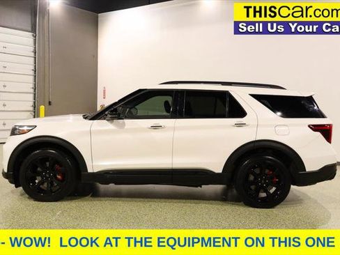 Used 2022 Ford Explorer ST w/ Equipment Group 401A image 4