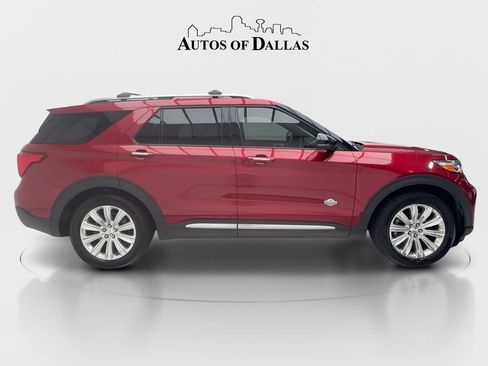 Used 2021 Ford Explorer King Ranch w/ Premium Technology Package RWD image 5