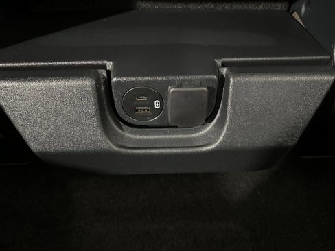 Used 2022 Ford F150 XLT image 37