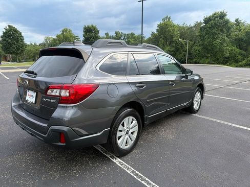 Used 2019 Subaru Outback 2.5i Premium AWD/4WD image 4