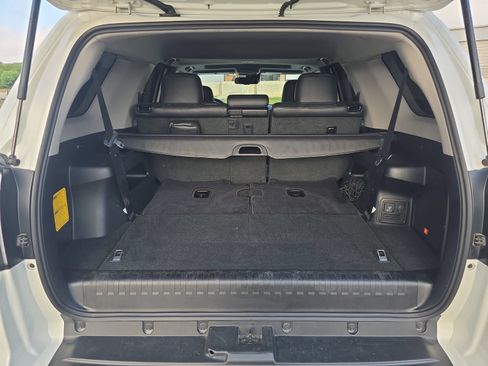 Used 2023 Toyota 4Runner Limited AWD/4WD image 31