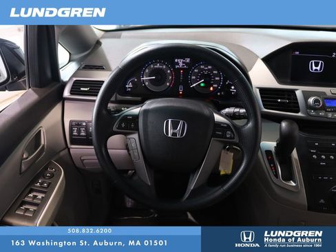 Used 2012 Honda Odyssey EX image 17