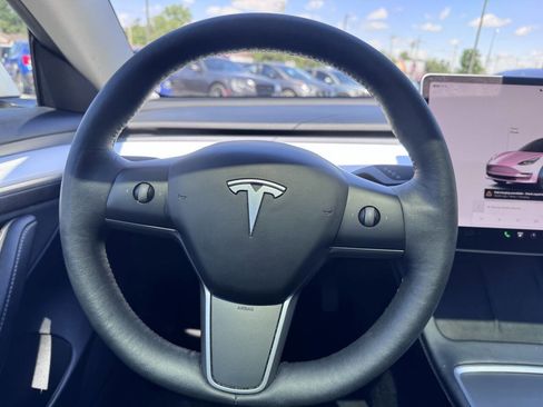 Used 2023 Tesla Model 3 Standard Range RWD image 19