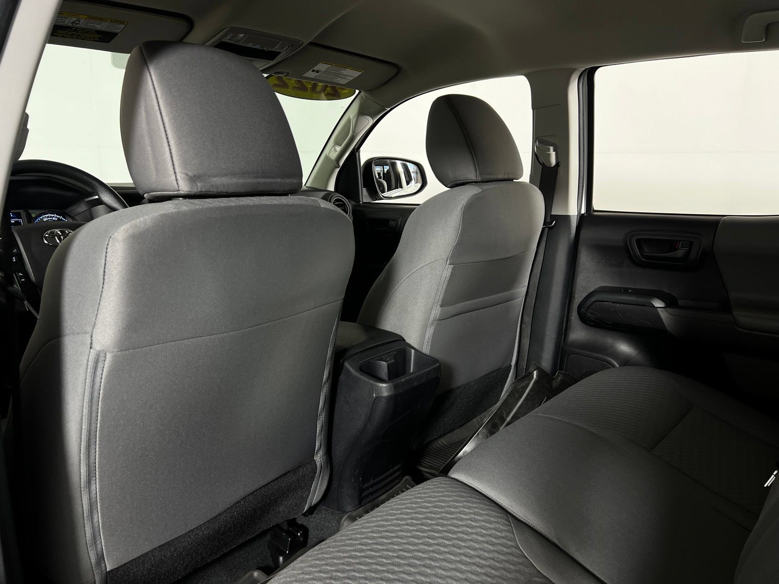 Used 2022 Toyota Tacoma SR AWD/4WD image 19